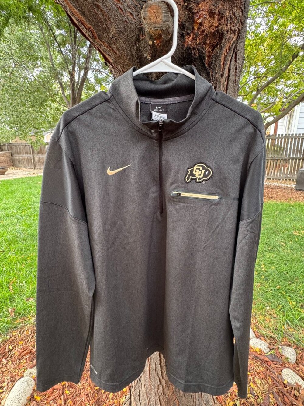 Nike Men's Dri-FIT Colorado Buffaloes Quarter-Zip Pullover Size Large